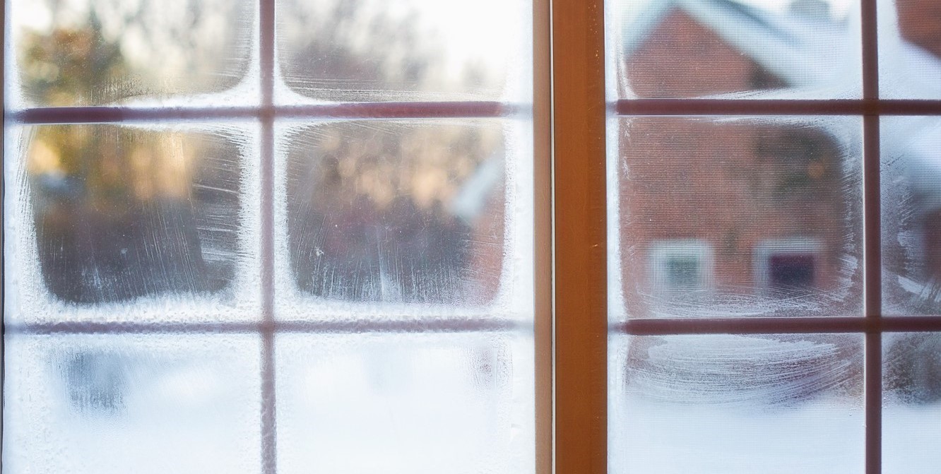 Лучшее решение для зимы: пластиковые окна.